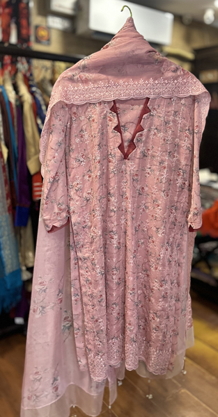 kurties