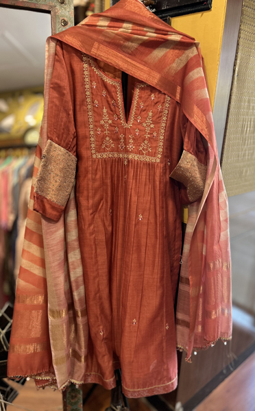 kurties
