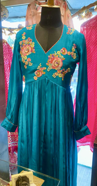 kurties